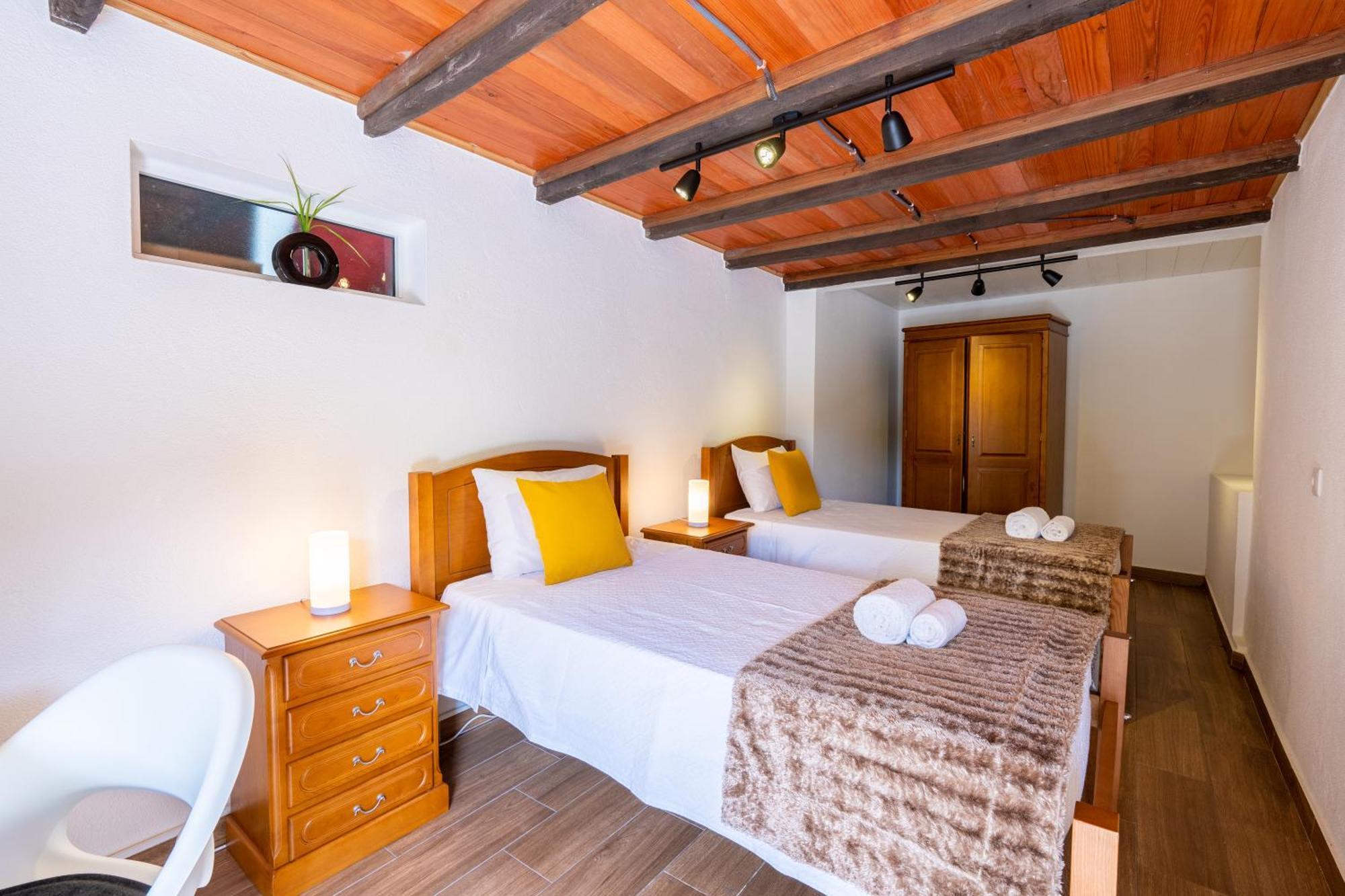 Sleep Among The Bananas! Rustic With Trails At Your Doorstep *